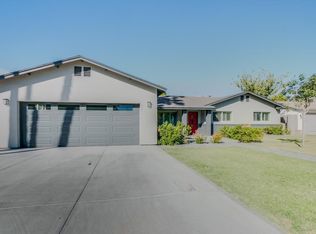 3810 E Heatherbrae Dr, Phoenix, AZ 85018