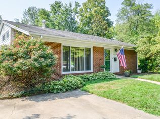 10315 Forest Ave, Fairfax, VA 22030
