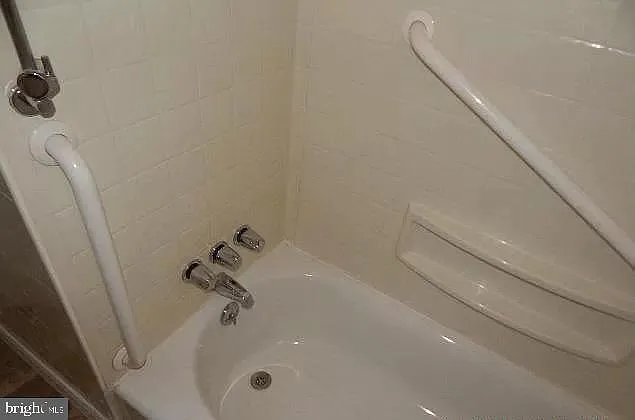 32 Keswick Ave — Photo 14