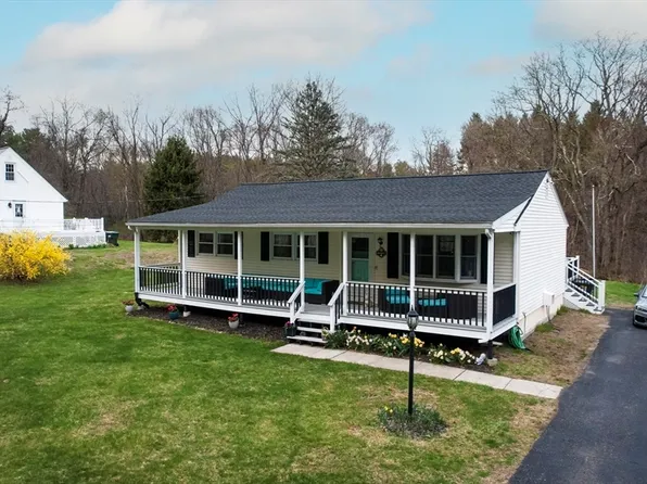 82 Larned Rd, Oxford, MA 01540