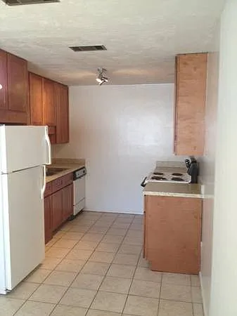 3603 SW 31st Dr #2 — Photo 8