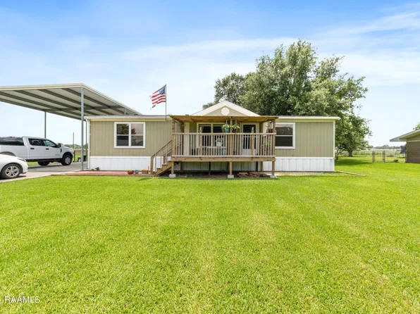 1918 Weeks Island Rd, New Iberia, LA 70560