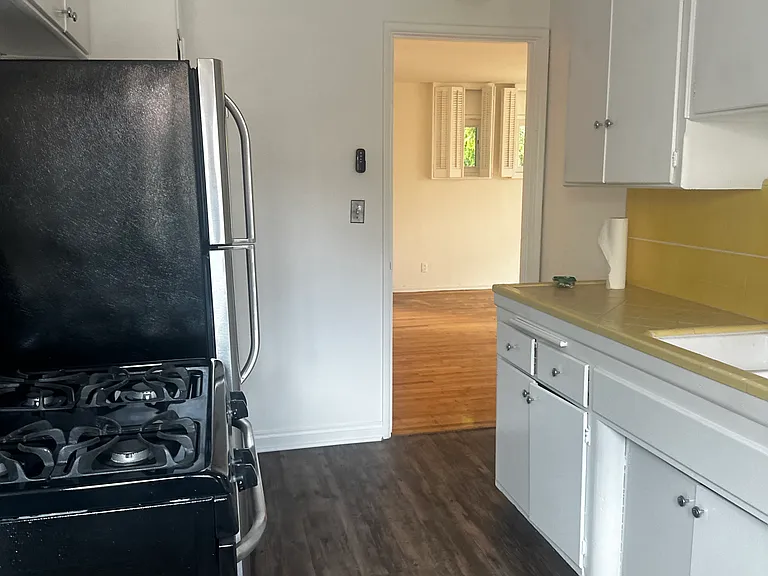 1477 Havenhurst Dr #1 — Photo 44