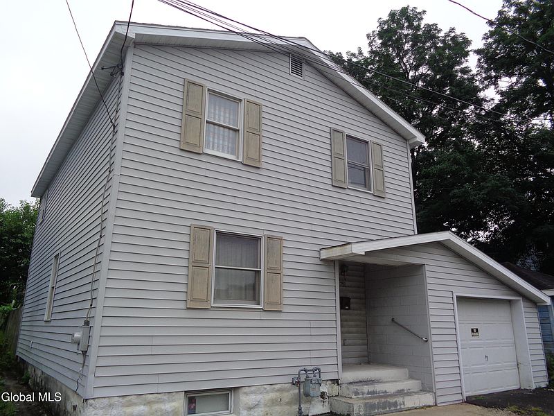 2nd image of 751 Spring Street