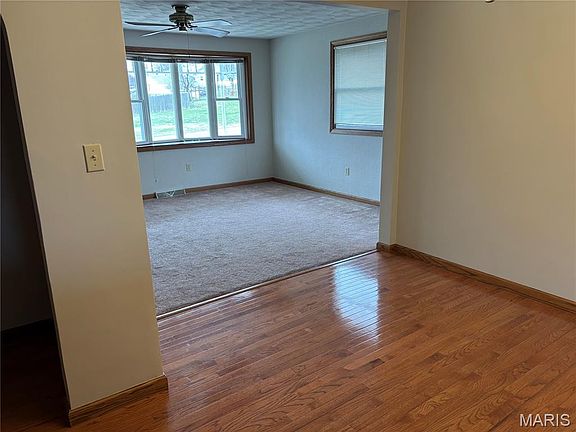 4th image of 132 Linn Dr