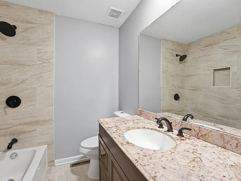 16308 W 125th Ter — Photo 7