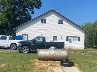 313 County Road 376, Hobson, TX 78117