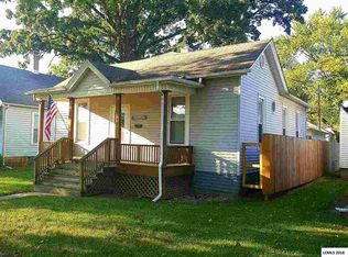 356 5th St, Lincoln, IL 62656