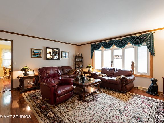 LOTS OF SPACE IN THIS GREAT ROOM