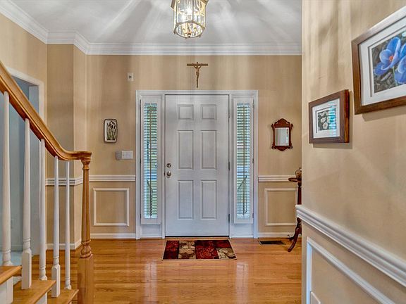5th image of 6014 Scotford Ct