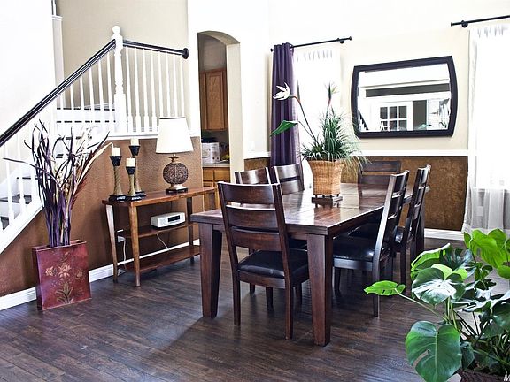 4th image of 1750 Harwood Way