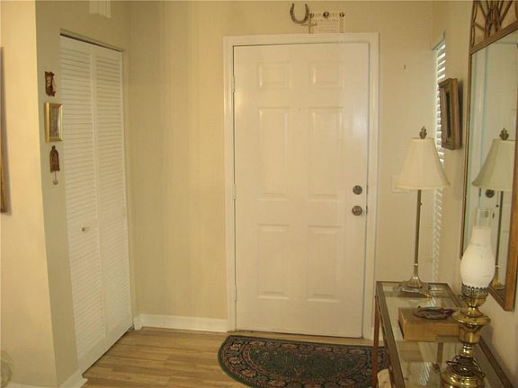 3rd image of 600 E Lake Jasmine Cir Unit 600-104