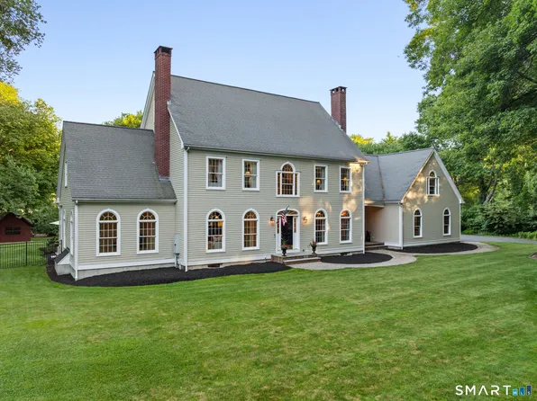 14 Bittersweet Way, Stonington, CT 06378