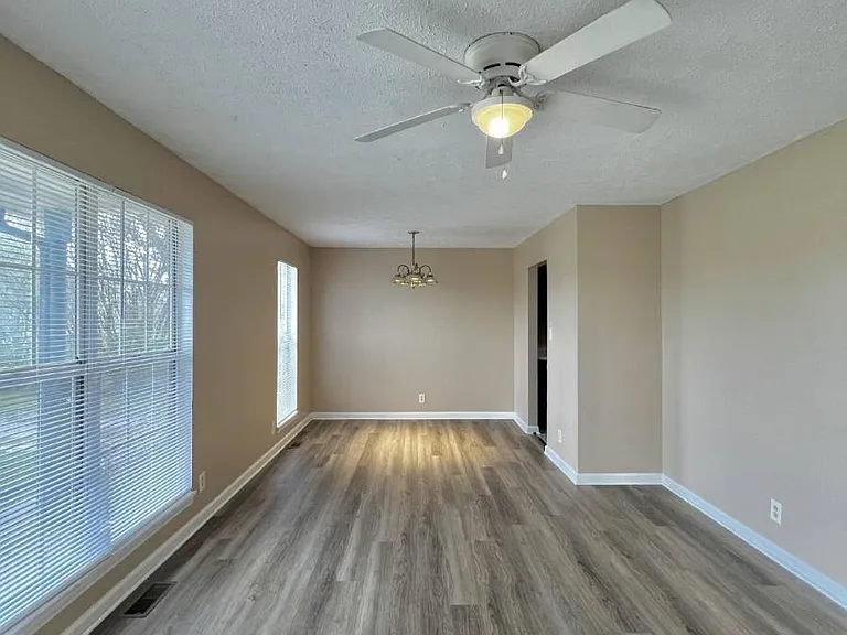 417 Pacific Ave — Photo 3