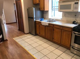 1337 S 4th St APT 2, Philadelphia, PA 19147