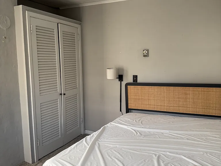 41 Dehart St #2 — Photo 17