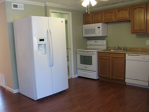 2nd image of 3121 Bero Rd