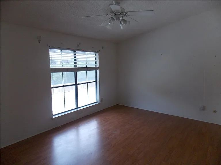17738 Kings Park Ln #17738 — Photo 6