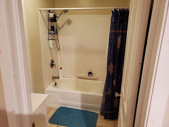 4th image of 101 Philip St Unit 1