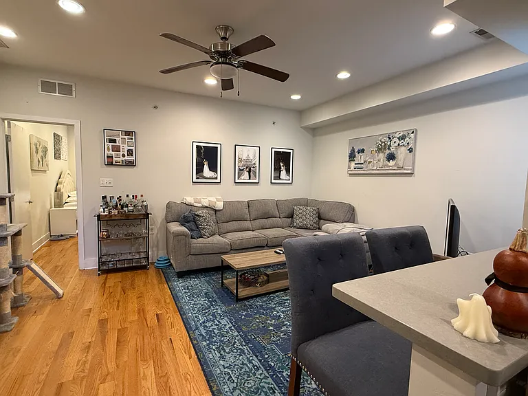 1603 Christian St #C — Photo 15
