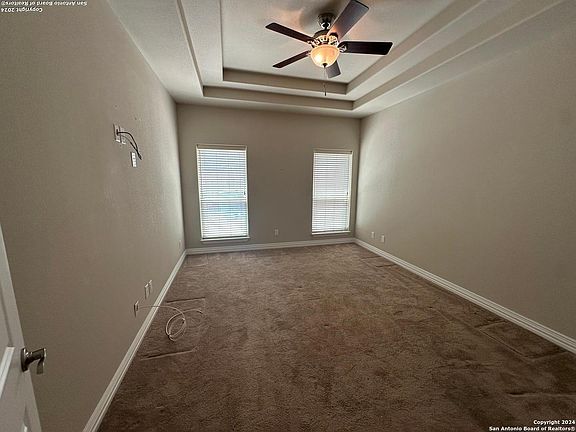 5th image of 2768 DEL PILAR DR