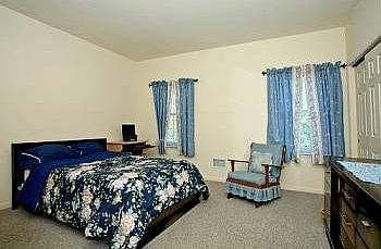 3rd image of 46 Oyster Cove Ln