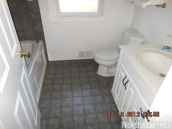 5th image of 13809 Susan Ln