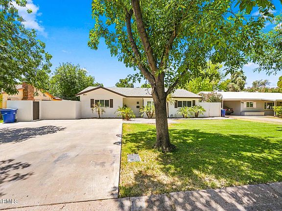 2nd image of 137 E VISTA DEL CERRO Drive