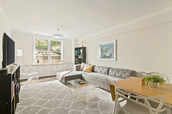 Sold by Compass | media 1