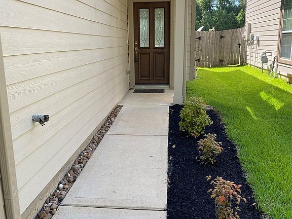 5th image of 295 Bloomhill Pl