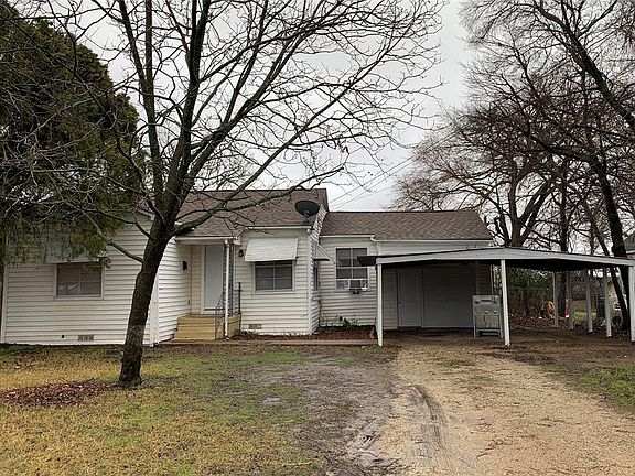 2nd image of 1726 E Houston St