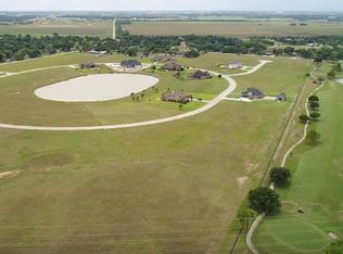 213 Legends Way #EL, El Campo, TX 77437
