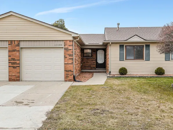 13633 Villa Pointe Dr, Warren, MI 48088