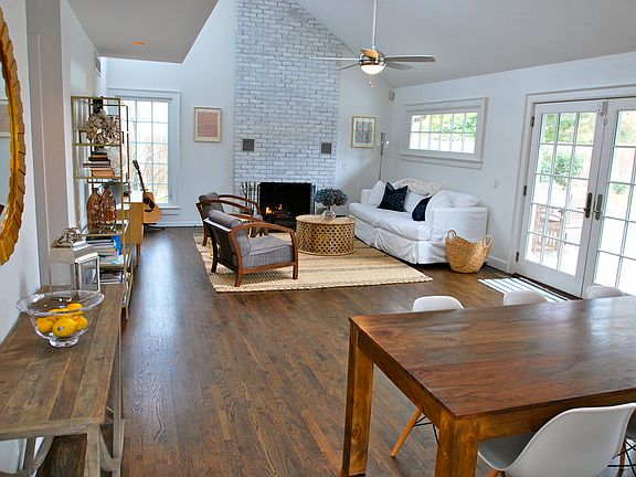 3rd image of 22 Harbor View Dr