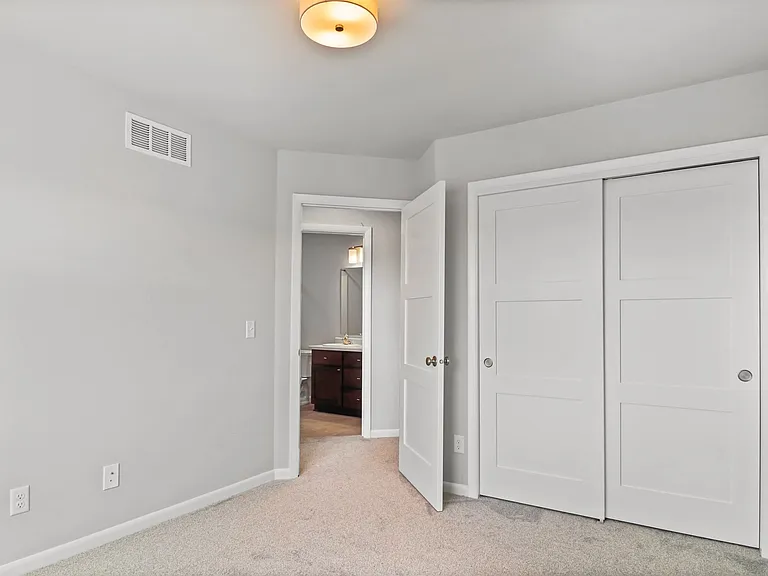 534 Lone Oak Ln — Photo 21