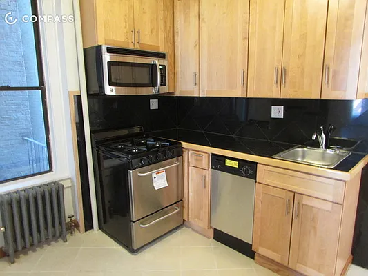 Rented by Compass | media 10