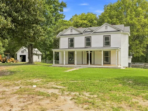 8406 McClellan Rd, Mechanicsville, VA 23111