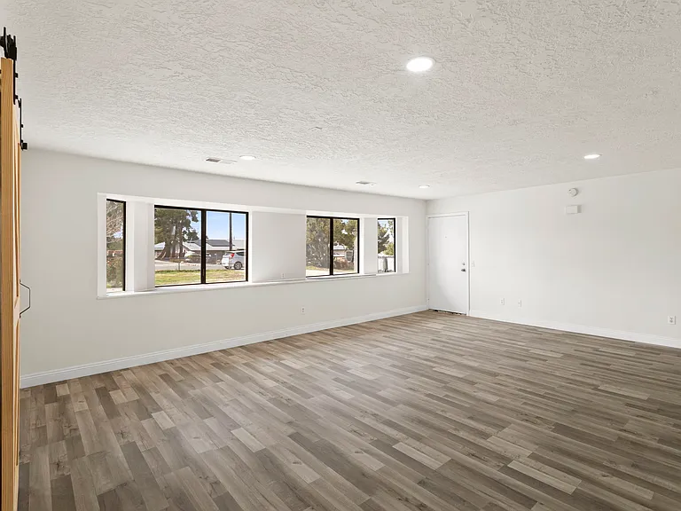 7349 Jenkins Ave — Photo 14