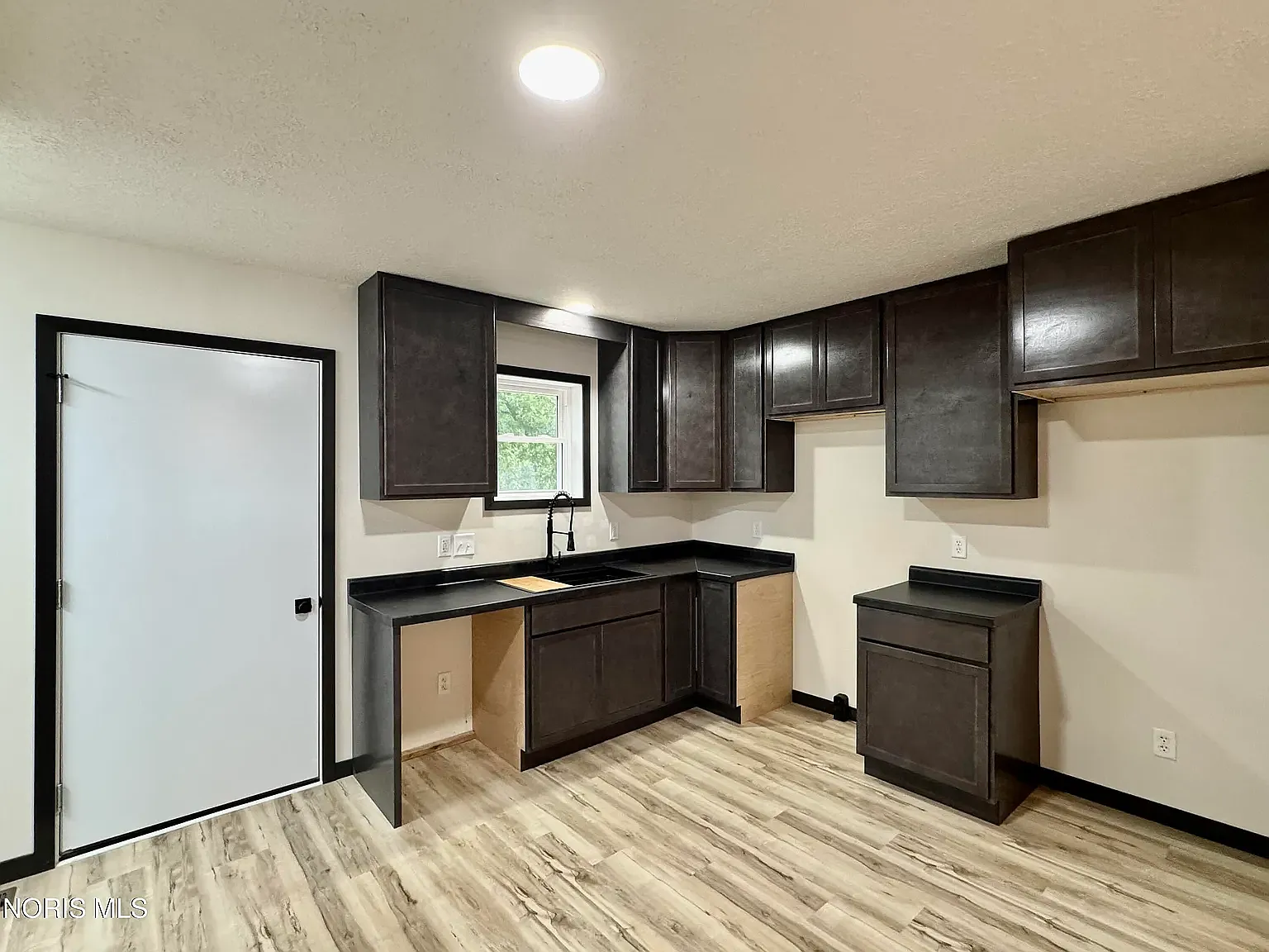 109 S Depot St — Photo 3