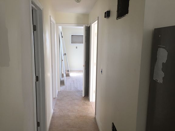 4th image of 3872 Hylan Blvd APT 2
