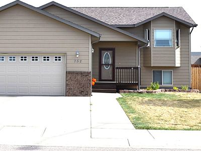 752 Radial Ln, Box Elder, SD, 57719
