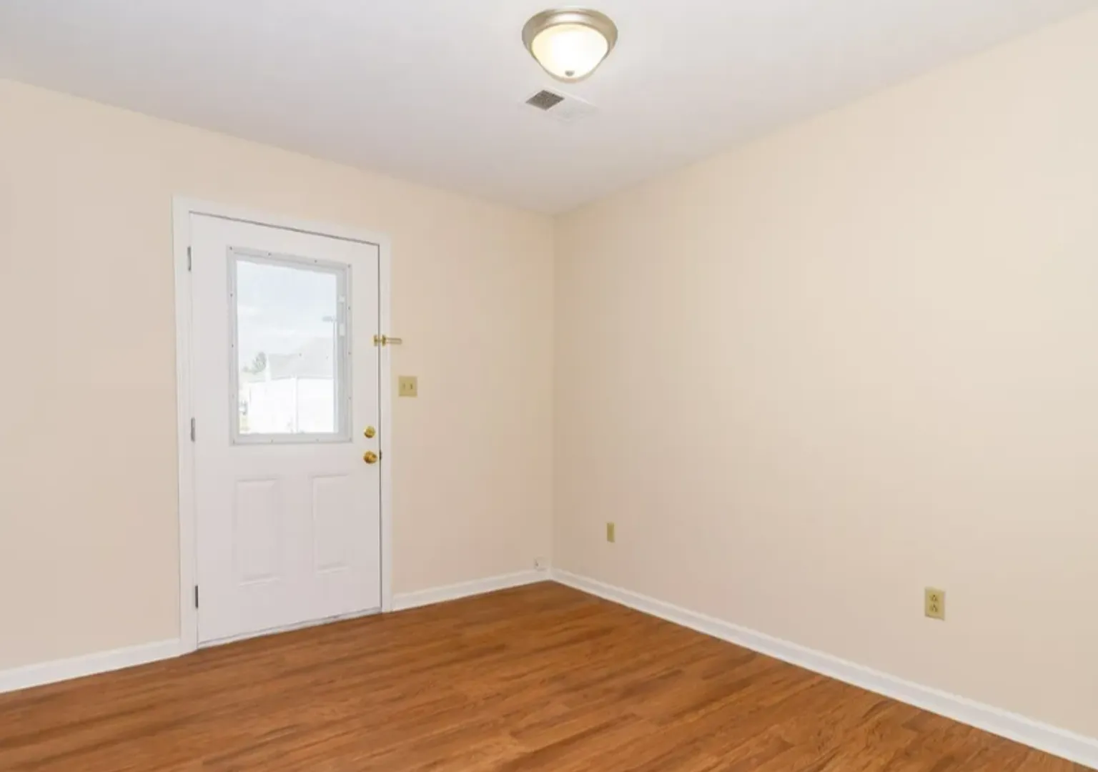 429 MGP — Photo 2