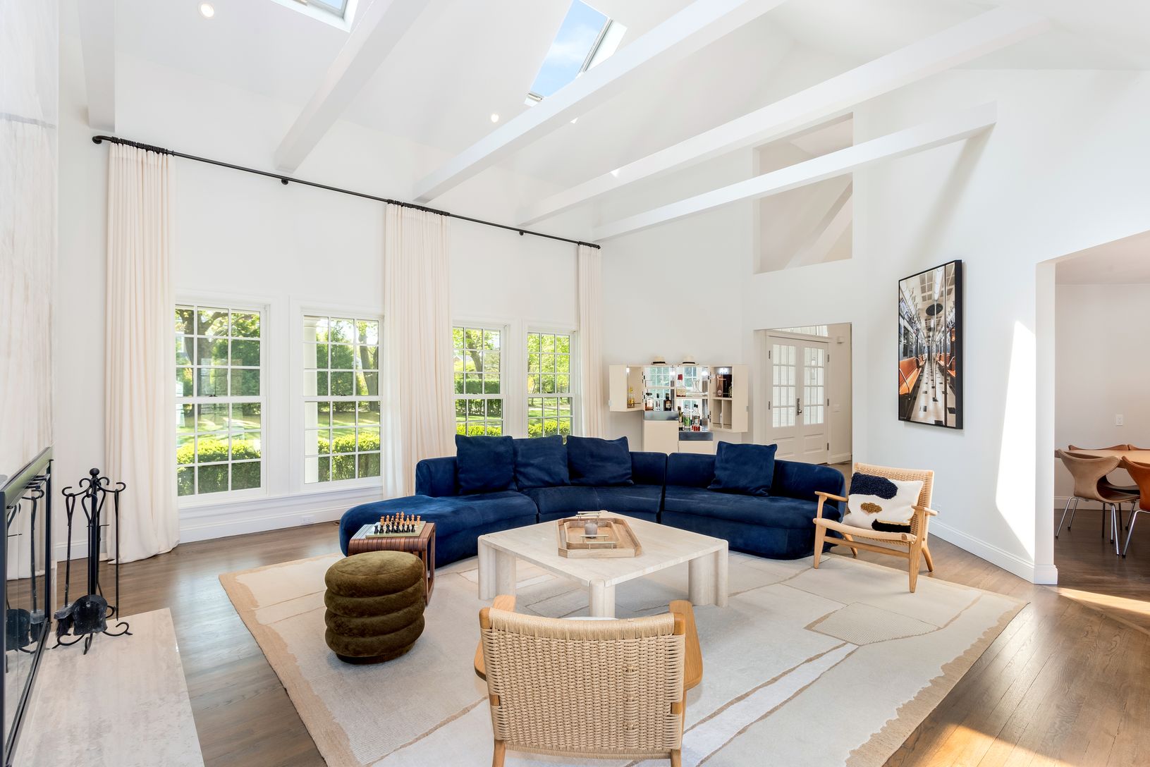  Great room with Cathedral ceilings