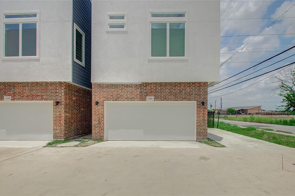 1st image of 2549 Hollister St