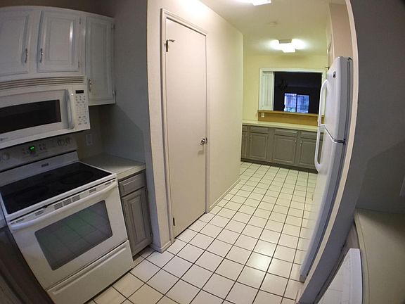 3rd image of 101 Yuma Ave APT 31