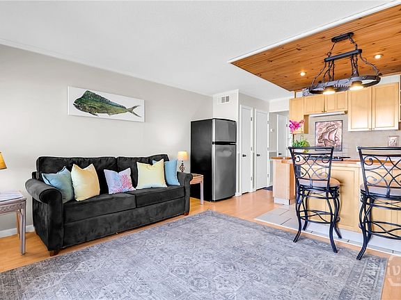 3rd image of 1217 Bay Street #206A