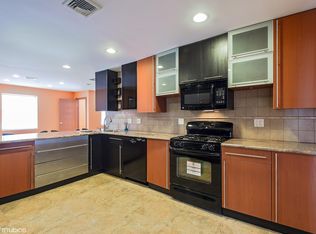 30 Willow Ln, Englishtown, NJ 07726