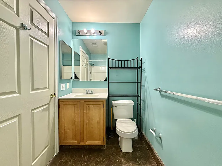 1823 S Napa St — Photo 18