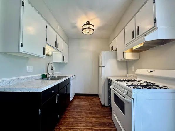 804-810 Powell Ave, 804-810 Powell Ave #806, Erie, PA 16505