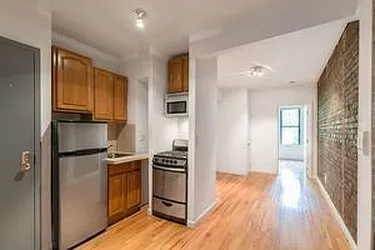 Rented by Bryan L Rozencwaig, LREB